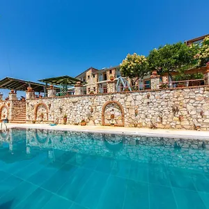 https://hotel-san-saena.albaniahotels.org